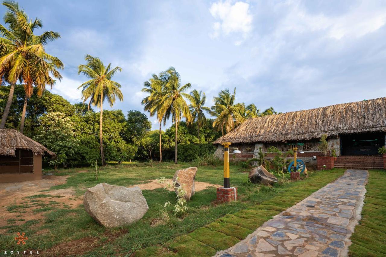 Zostel Hampi Hostel Exterior photo