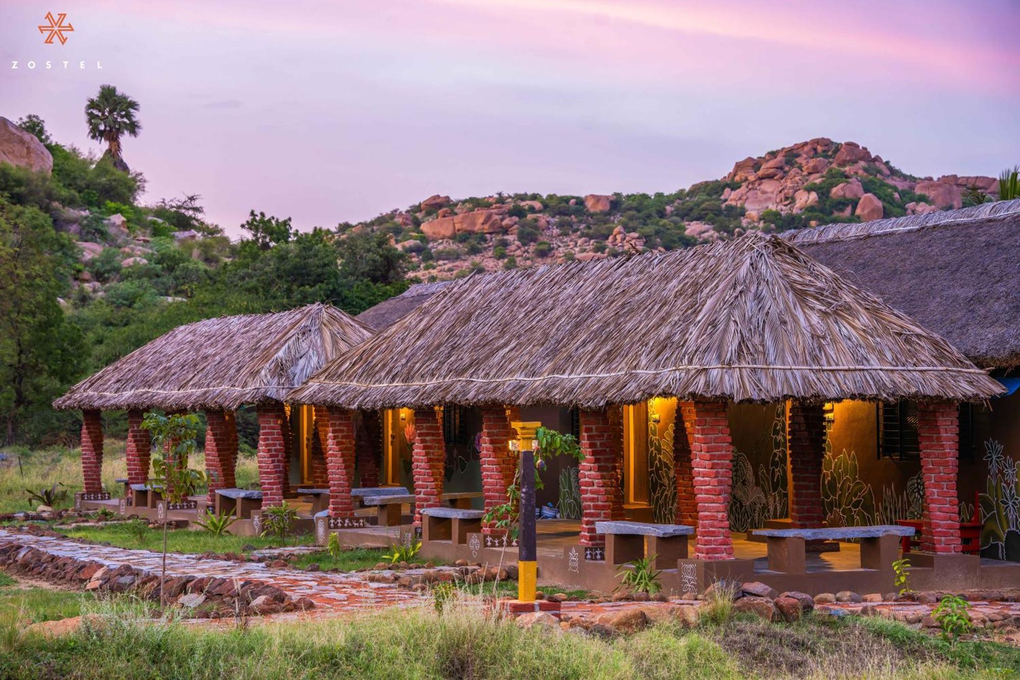Zostel Hampi Hostel Exterior photo